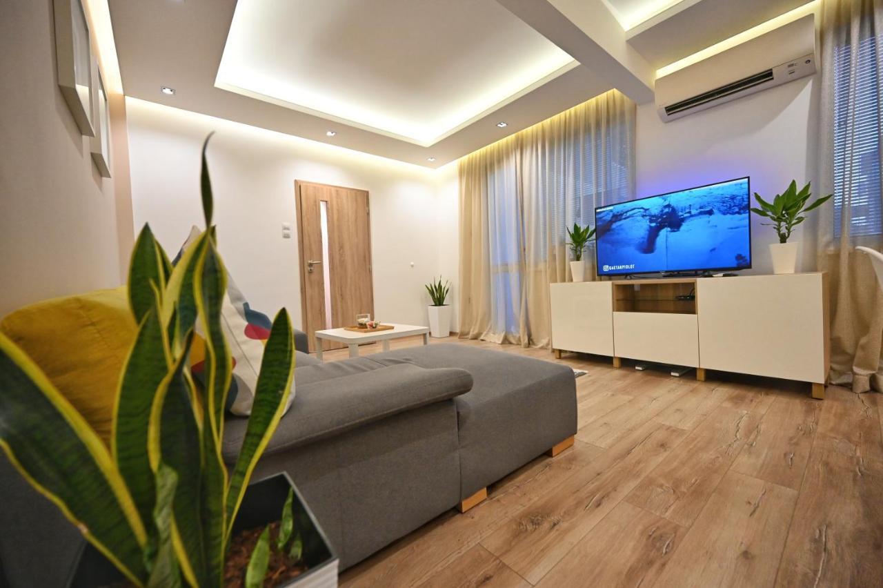 Modern Central 2-Bedroom Apartment With Parking Varna Exteriör bild